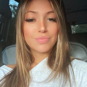 Meet your Posher, Adyson